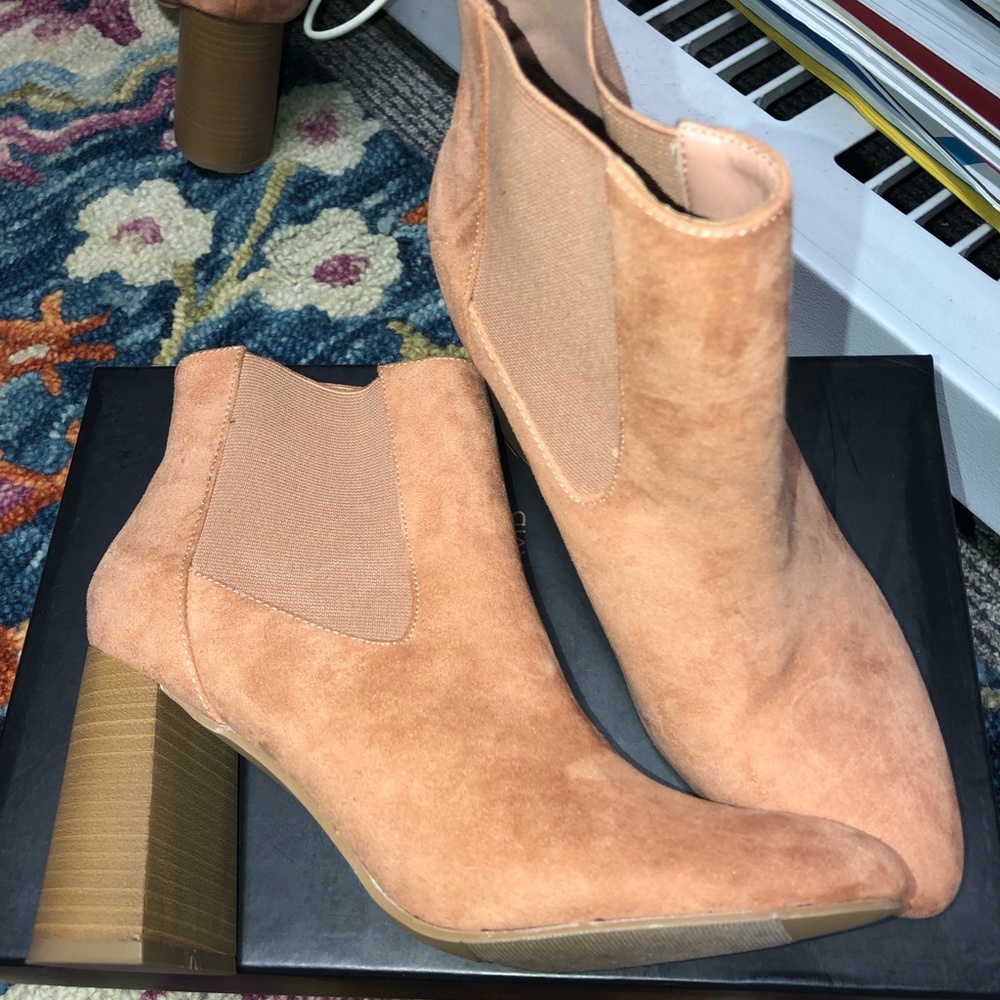 Forever 21 booties